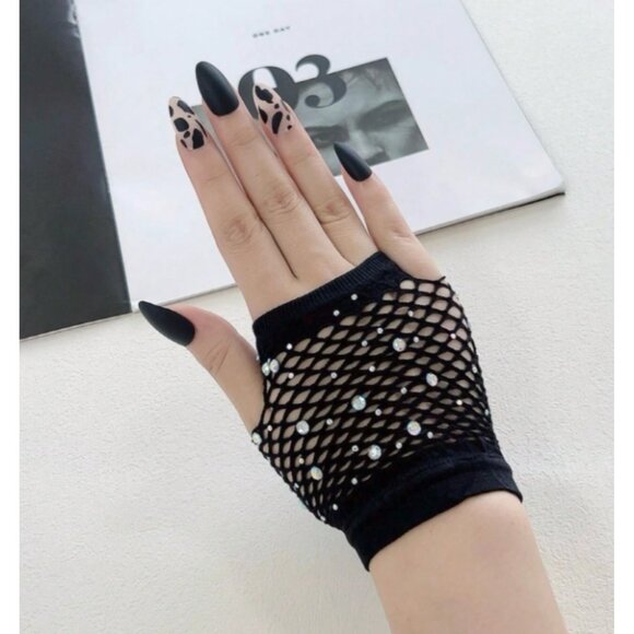 Women’s Punk Fishnet Rhinestone Fingerless Gloves Gothic Short Half Finger Sleev - Picture 2 of 2